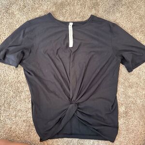 Lululemon Black crescent tee 8